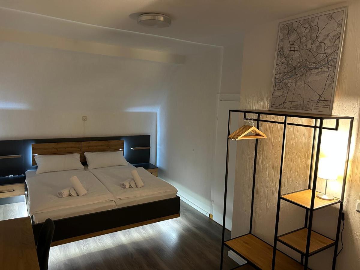 Riverside Airport Hotel Kelsterbach Bagian luar foto