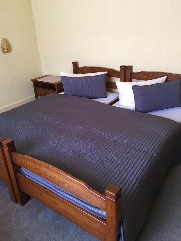 Riverside Airport Hotel Kelsterbach Bagian luar foto