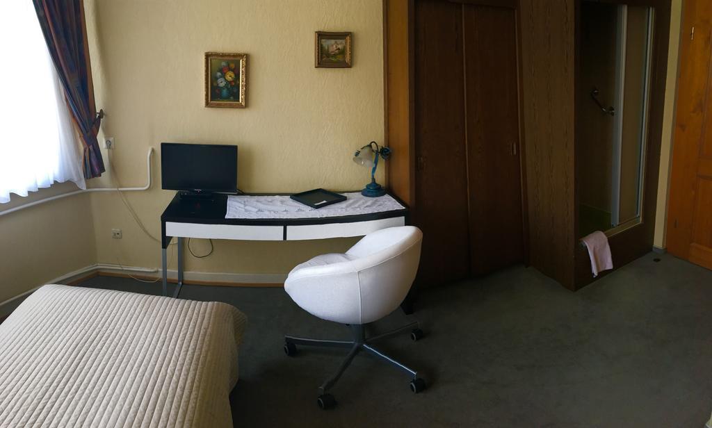 Riverside Airport Hotel Kelsterbach Bagian luar foto