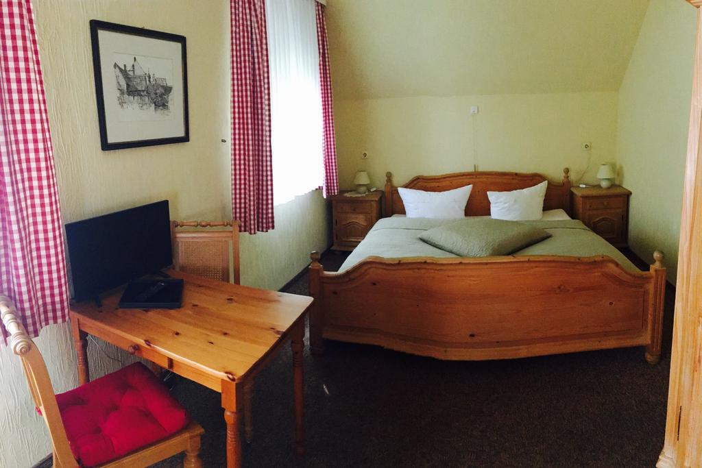 Riverside Airport Hotel Kelsterbach Bagian luar foto