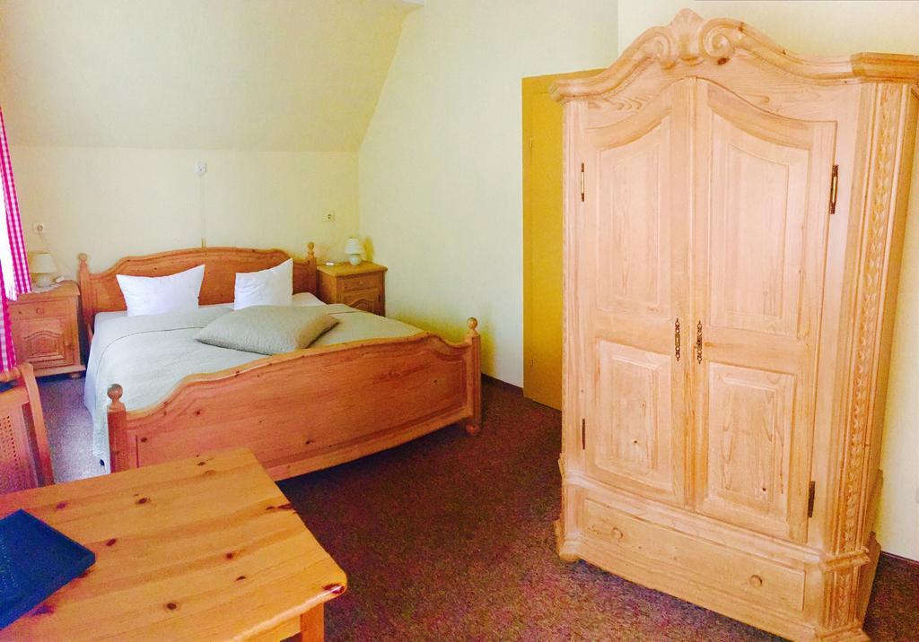 Riverside Airport Hotel Kelsterbach Bagian luar foto