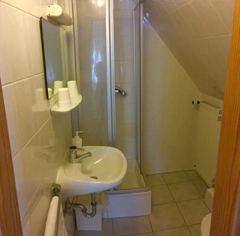 Riverside Airport Hotel Kelsterbach Bagian luar foto